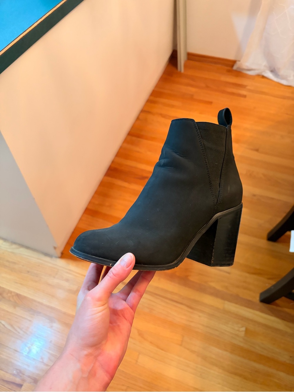 Super comfortable Steve Madden block heel boots